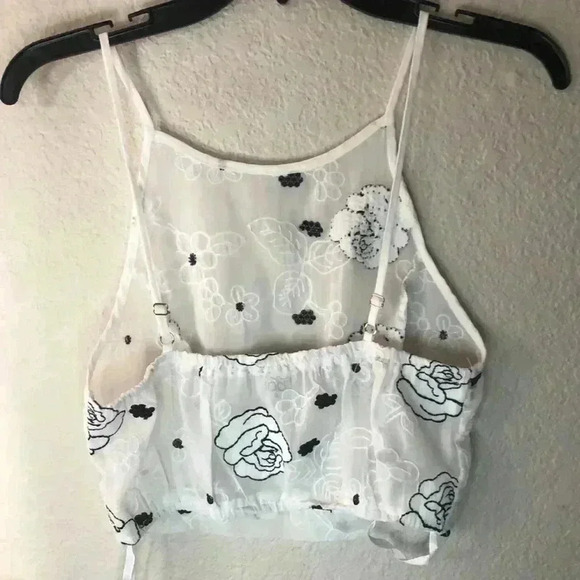 One way short set from LF black and white shorts 6 NWT - Picture 3 of 9